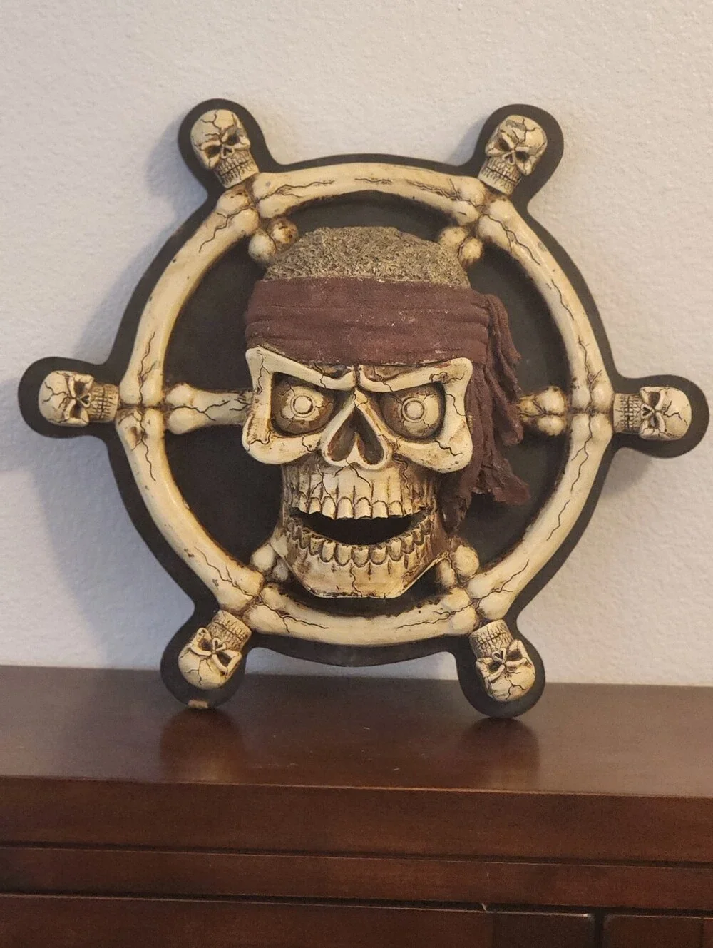 Pirate Skull Wheel Wall Decor – Cream and Brown